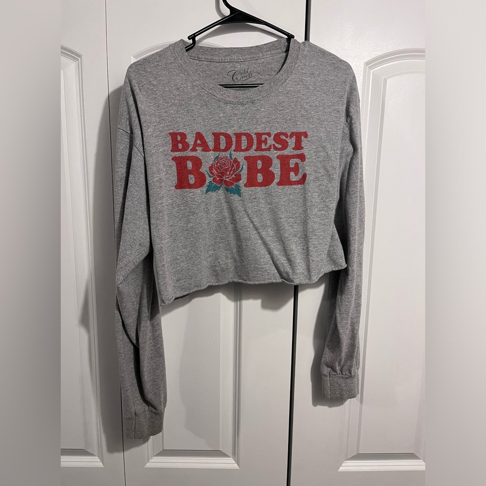 Cute long sleeve crop top